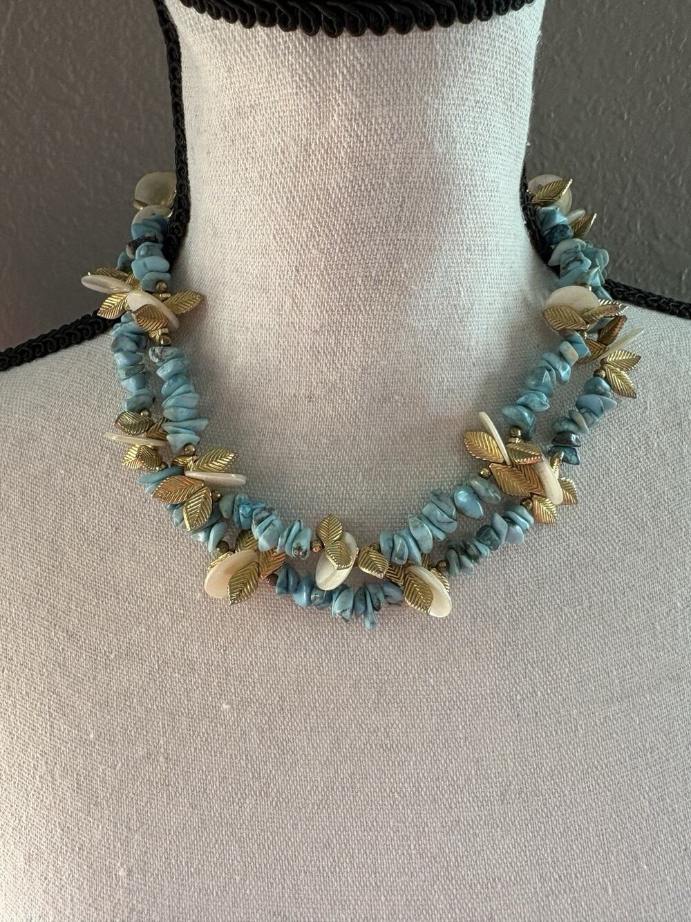 VTG Carol Dauplaise Faux Turquoise & Shell Beaded Fold Tone Leaves long Necklace